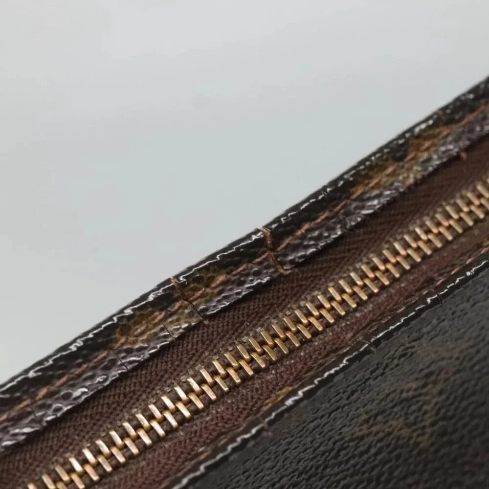 LOUIS VUITTON Monogram Posh Toilette 26 Pouch M47542 LV Auth 140111